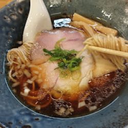 醤油らぁ麺(850)