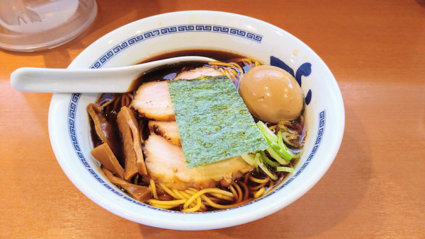 「スペシャルらーめん」@たけちゃんにぼしらーめん 調布店の写真