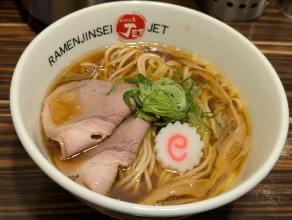 「醤油らーめん」@ラーメン人生 JET 福島本店の写真