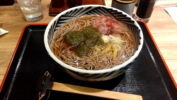 「昆布そば（６００円）」@おらが蕎麦 新横浜キュービックプラザ店の写真