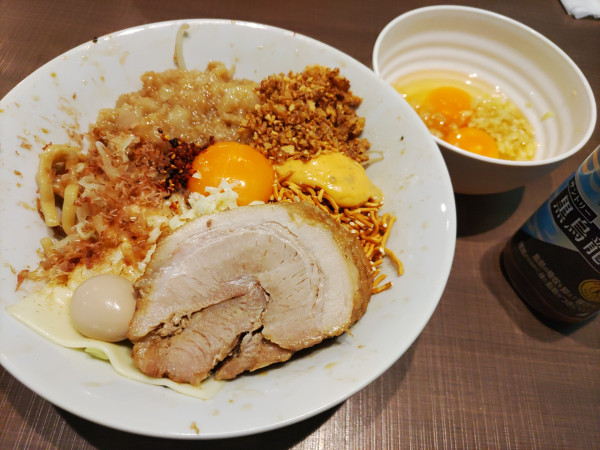 「まぜそば（並）麺半分 1200円 コッコマン 250円」@ハイマウントJ つくば店の写真