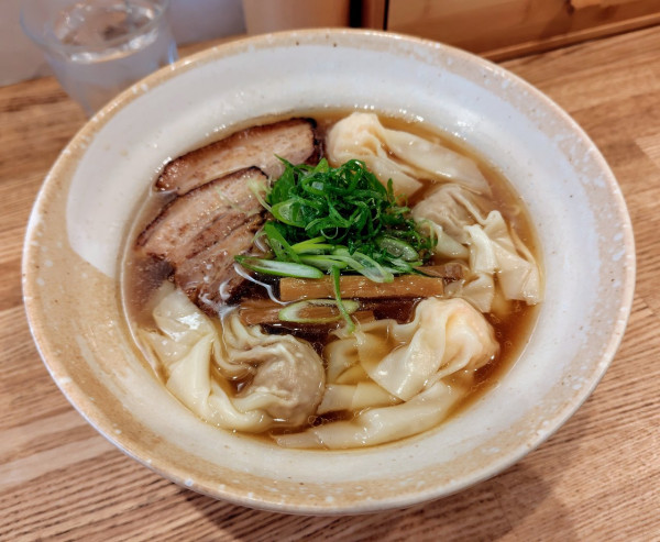 「肉・海老ワンタン麺（黒） 1200円」@DURAMENTEIの写真