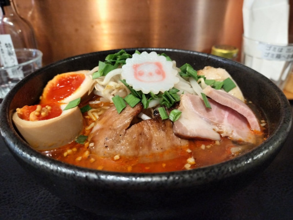 「至高の旨辛麺」@麺屋宗 -sou- 高田馬場本店の写真