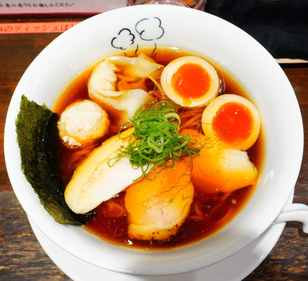 「特製鶏の醤油らーめん」@鶏喰～TRICK～の写真