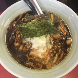 らーめん(590円)