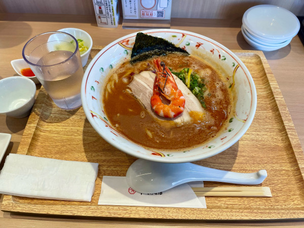 「濃厚えび味噌そば+餃子ライスセット1,450+替え玉150」@麺Lab 千賀商店 小牧店の写真