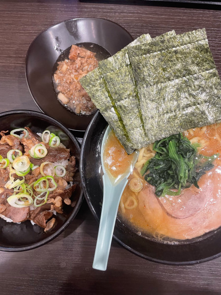 「らーめん　牛脂　タンブラ丼」@せんだい味噌部の写真