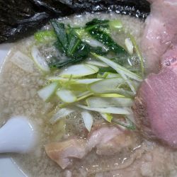 昆布の塩らー麺こってり（薯蕷昆布、のり、豚ちゃーしゅー増し）