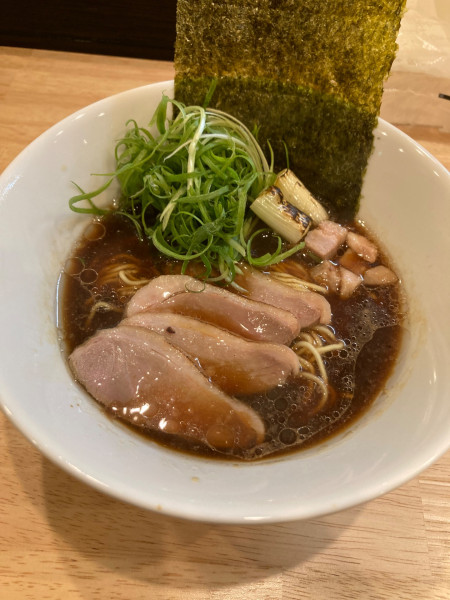 「鴨醤油そば」@麺屋 鴨のち牛の写真