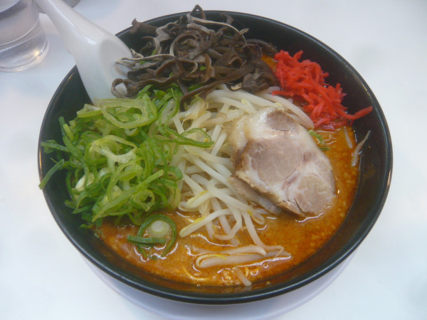 「辛みそ（辛ダブル）」@博多天神 新橋2号店の写真