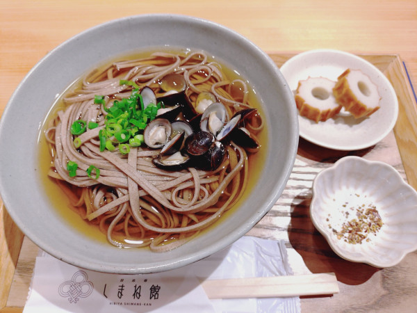 「（期間限定）しじみ蕎麦　１１００円」@ご縁カフェの写真