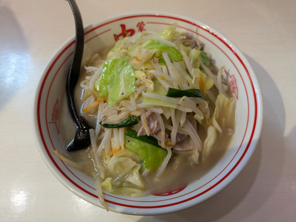 「塩タンメン＋野菜大盛：910円＋110円」@蒙古タンメン 中本 御徒町店の写真