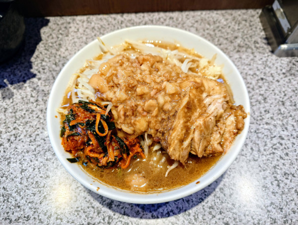 「ラーメン ミニ+ニラキムチ」@ラーメン宮郎の写真
