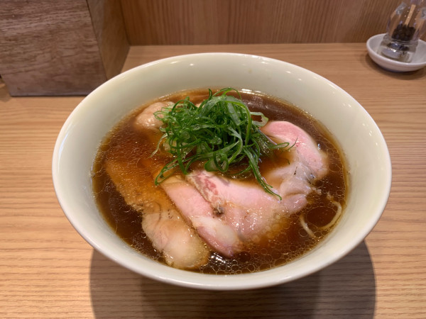 「特製醤油ら」@中村麺三郎商店の写真