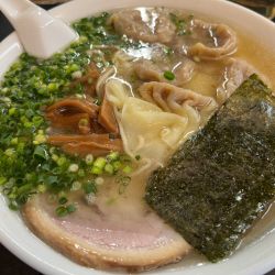 雲呑麺：1100円