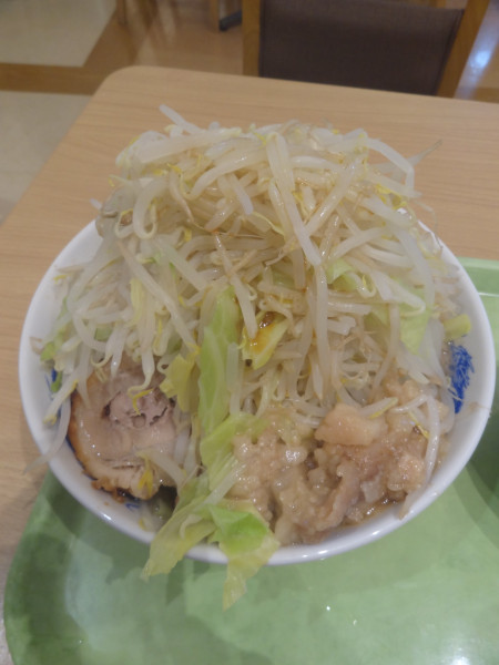 「ラーメン840円」@ジャンクガレッジ イオンレイクタウンmori店の写真