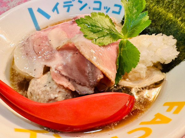 「【限定】凛々しい特製魚貝煮干中華ソバ【1500円】」@らーめん凛々の写真