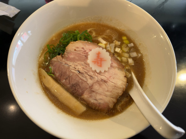 「やさしい味噌らぁ麺1100円」@らぁ麺屋のさかいさんの写真