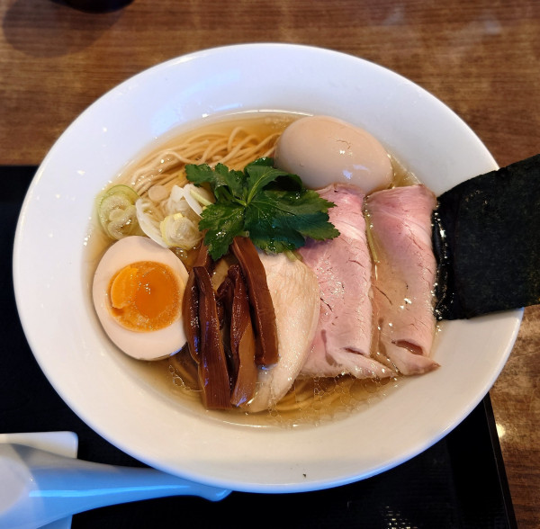 「煮干しそば+味玉(1030円)」@Fishmenの写真