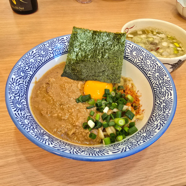 「【期間限定】牡蠣味噌かま玉つけそば」@中華そば専門 とんちぼの写真