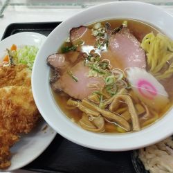 チャーシューメン(650)＋アジフライ単品(600)