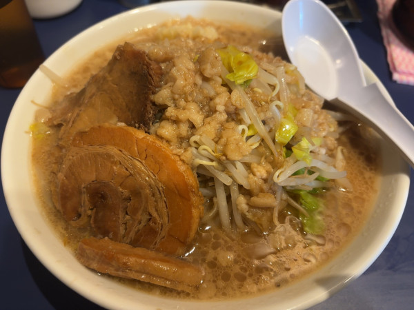「豚恋ラーメン300ｇ」@ラーメン豚に恋してる 蕨店の写真