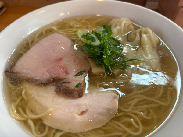 「支那そば(白)」@支那そば くろ田の写真