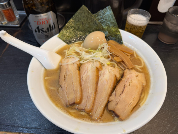 「特製ラーメン特盛➕ビール中瓶」@大勝軒まるいち 赤羽店の写真