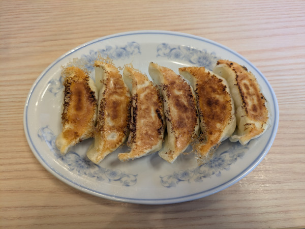 「焼餃子：330円」@ぎょうざの満洲 エキア谷塚駅店の写真