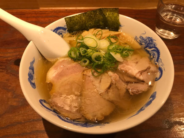 「貝だしラーメン（塩）1,000円」@貝だし地鶏中華そば あん藤 えのしま店の写真