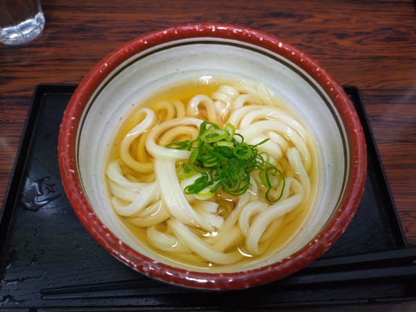 「あつい小130円」@日の出製麺所の写真