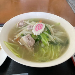 まるい食堂の画像