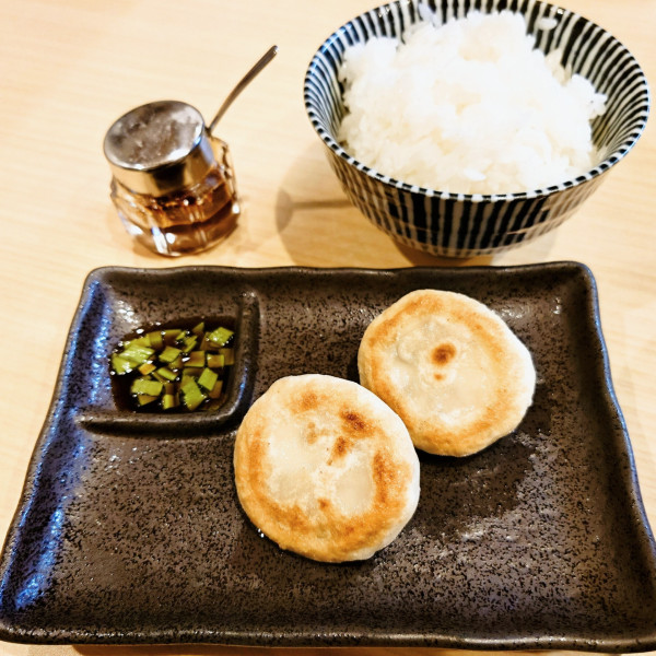 「濃厚牡蠣だし麺＋肉汁餃子２個セット＋ライス無料」@牡蠣だし麺屋 汐ノ音の写真