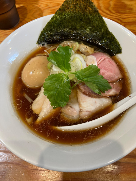 「特製手もみ中華そば、醤油」@麺や晴心の写真