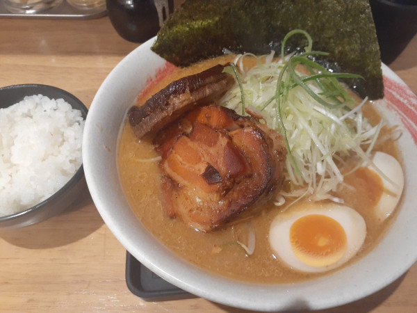 「みそらーめん＋チャーシュー１枚」@ラーメン味来の写真