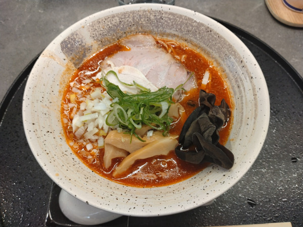 「【限定】オマール海老仕立て 濃厚海老味噌そば¥1200-」@中華そば 神田 そめいよしのの写真