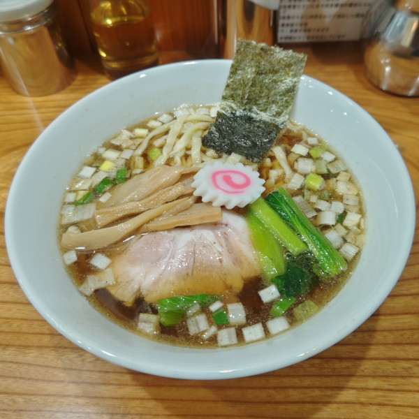 「煮干しらぁめん（中盛）」@神田らぁめん 悠の写真