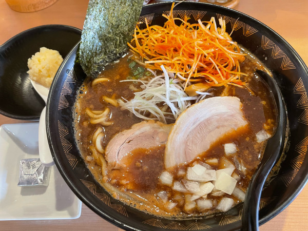 「濃厚醤油¥980 旨辛白髪ネギ¥160」@札幌真麺処 幸村の写真