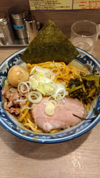 「坦々まぜそば(普通)+くん玉」@兎に角 松戸店の写真