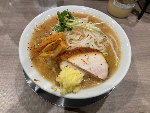 「札幌味噌豚骨」@エキトンの店 井の庄の写真