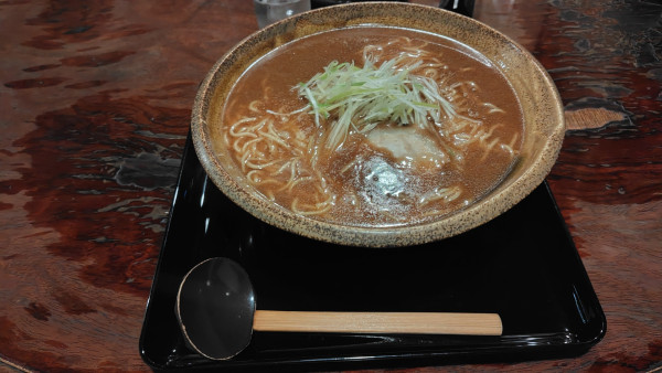 「中華そば中1000円くらい」@もちもちの木 野田店の写真