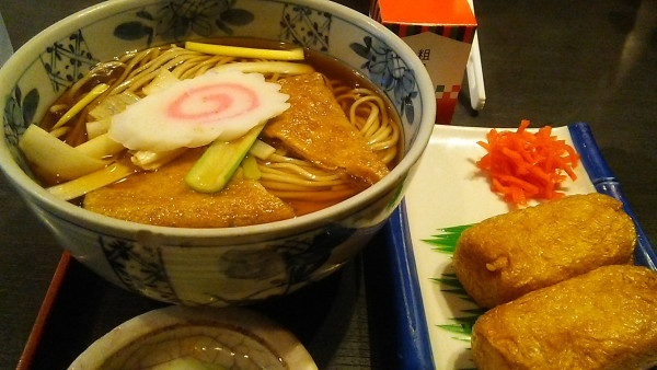 「いなりセット きつね 850円」@そば処 稲廼家の写真