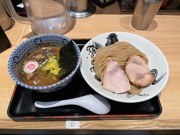「濃厚つけ麺 並」@松戸富田麺業 千葉駅構内店の写真
