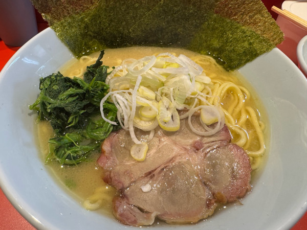 「塩ラーメン」@横浜ラーメン 徳栄家の写真