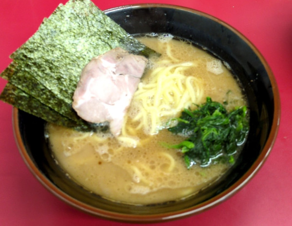 「ラーメン」@横浜ラーメン 武蔵家 北千住西口店の写真