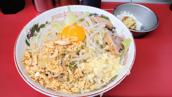 「汁無し(ニンニク増し)＋とり野菜みそ玉ねぎ生姜添え」@ラーメン二郎 湘南藤沢店の写真