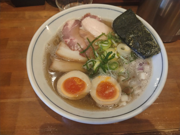 「氷見✕瀬戸内 特製煮干ラーメン¥1400-」@ラーメン一心 本店の写真