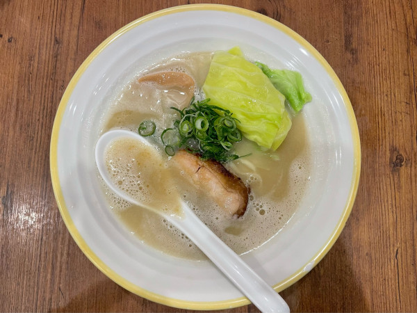 「鶏白湯そば」@麺宿 志いなの写真