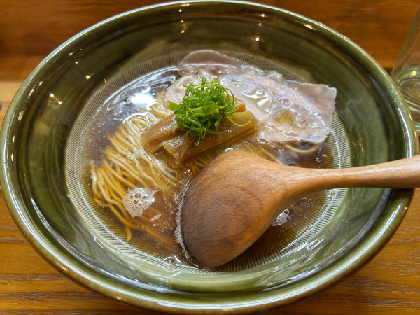 「醤油煮干しそば」@中華そば 華塩の写真