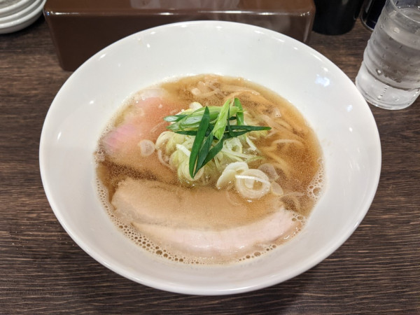 「醤油らーめん」@麺屋 MISSIONの写真